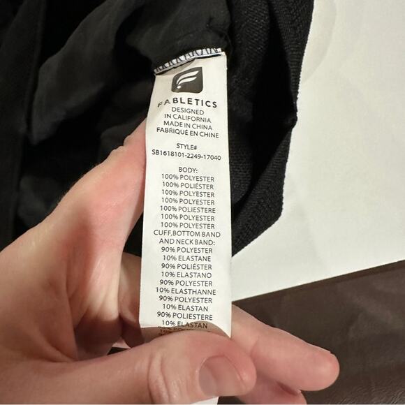 Fabletics Lola Back at it Black Rose Print Flock Long Sleeve Top Size M - Picture 8 of 10